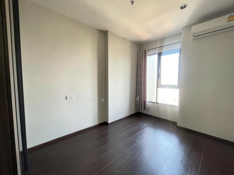 C Ekkamai, Bangkok