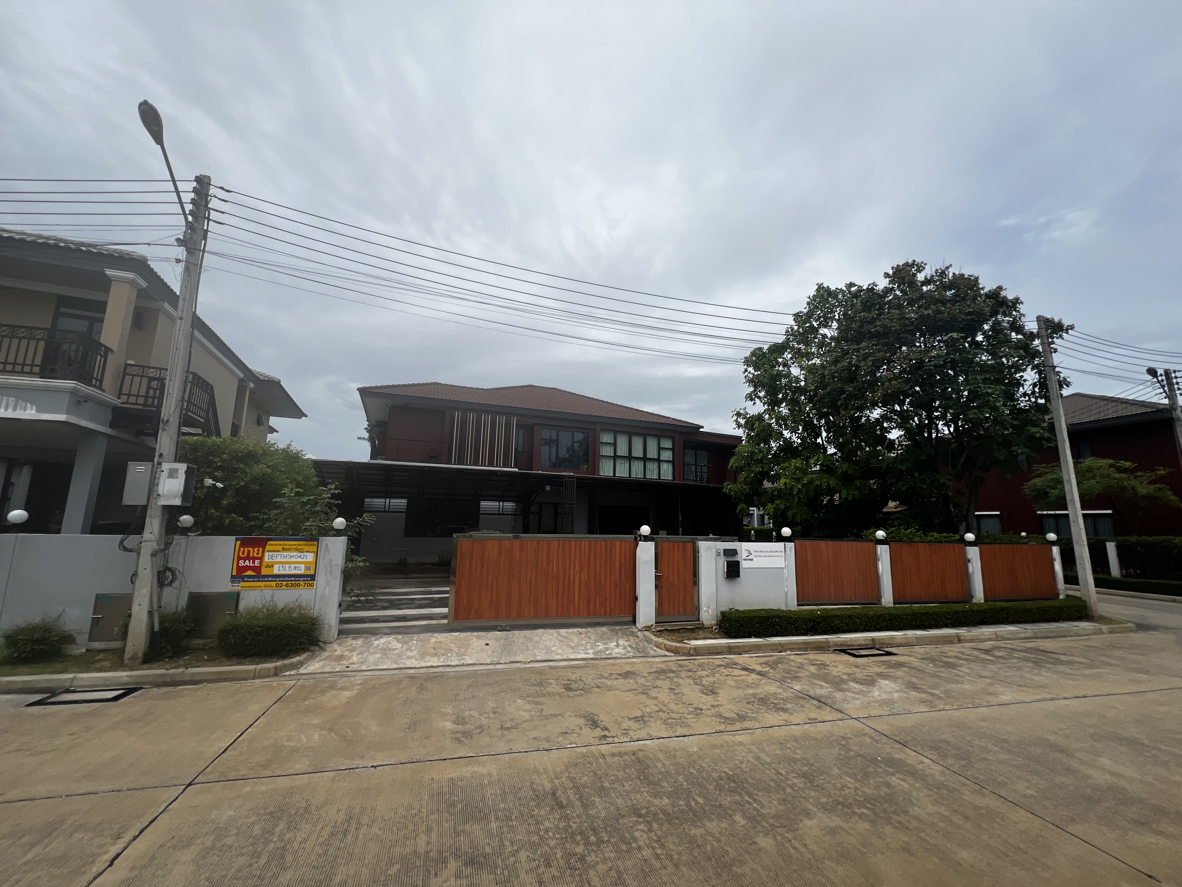 Single House, Burasiri Rangsit Project