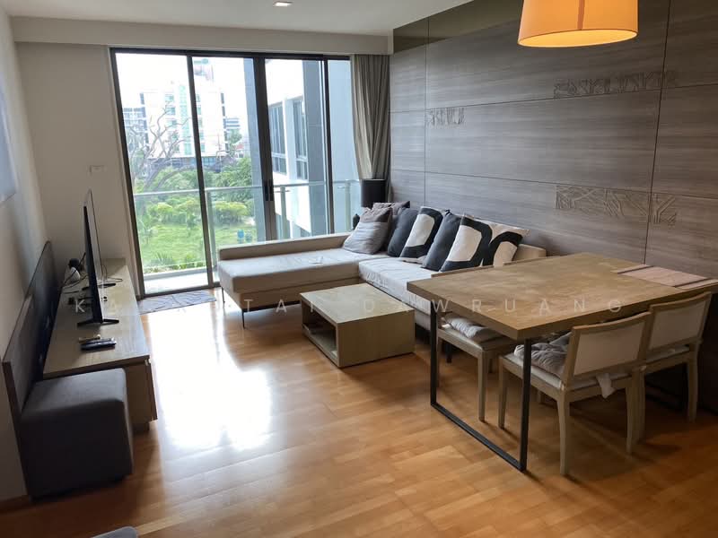 Issara @ 42 Sukhumvit, Bangkok