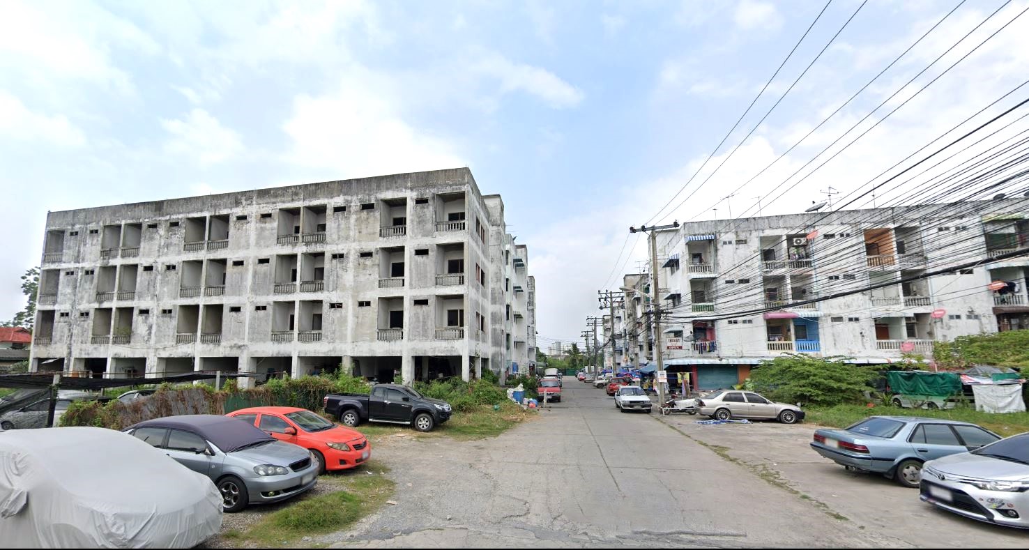 Condominium project with properties at Ngam Wong Ma District