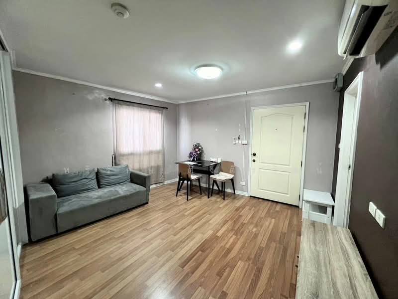 Lumpini Place Narathiwas 24, Bangkok
