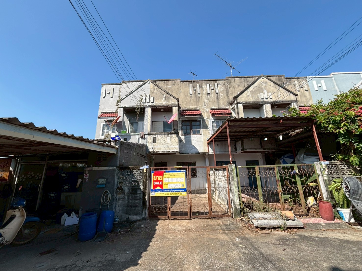 Townhouse Project Prathaiyut Danumrued