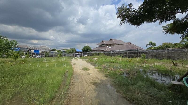 Land for Sale in Green Lake Village, Bangna-Trad 285.8 Sq.wah, Samut Prakan