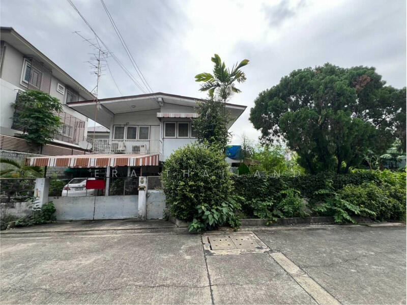 ขาย บ้านเดี่ยว หมู่บ้านศานติ 200 ตร.ม. ใกล้ เซ็นทรัลบางนา, Bangkok