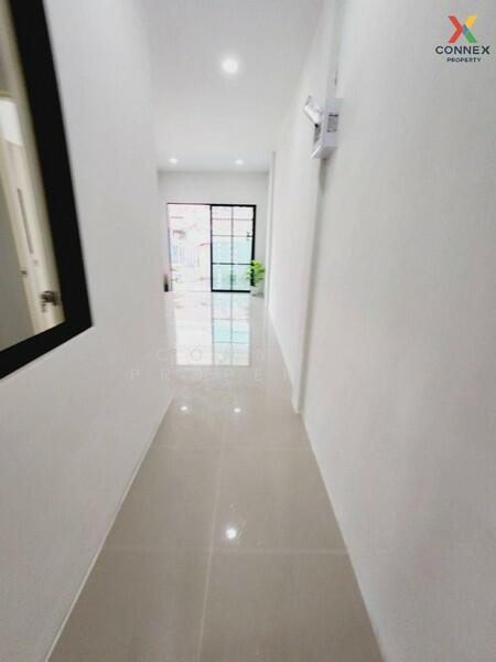 Baan Samphan Villa Lamlukka Klong 3, Pathum Thani