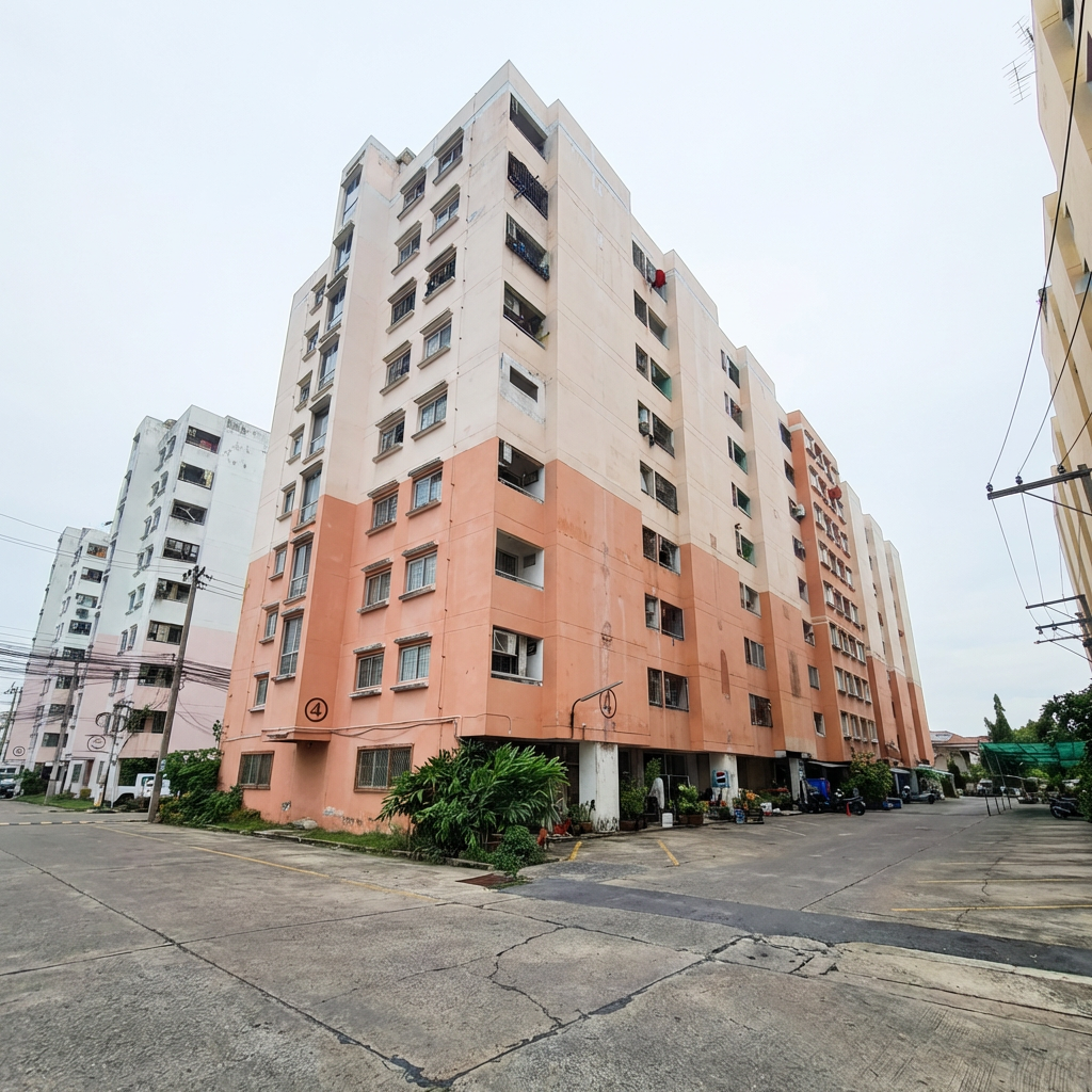 คอนโดมิเนียม โครงการบ้านสวนรัชธานี 4 ห้องหลักสี่