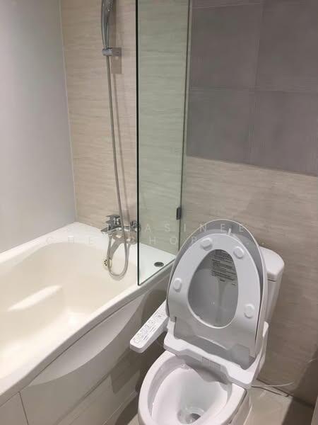 Runesu Thonglor 5, Bangkok