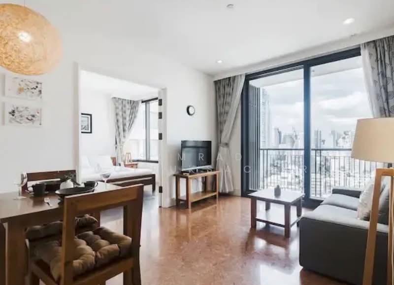 AGUSTON Sukhumvit 22, Bangkok