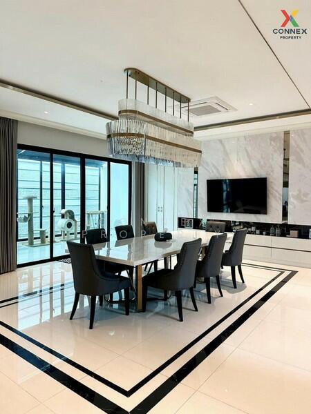 The Palazzo Pinklao, Bangkok