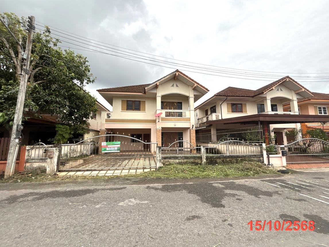 Single-Family Home in Surat Thani City, Surat Thani Province