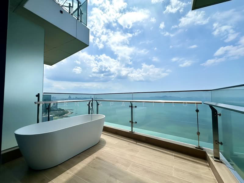 Arom Wongamat, Chon Buri (Pattaya)