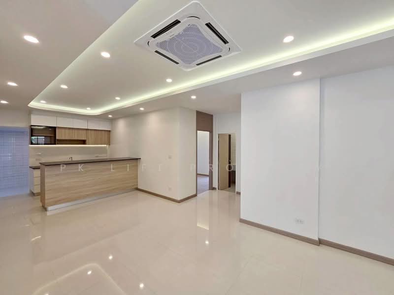 10S0116 This house for sale 9,890,000 baht 4 bedroom 3 bathroom at Muang, Phuket