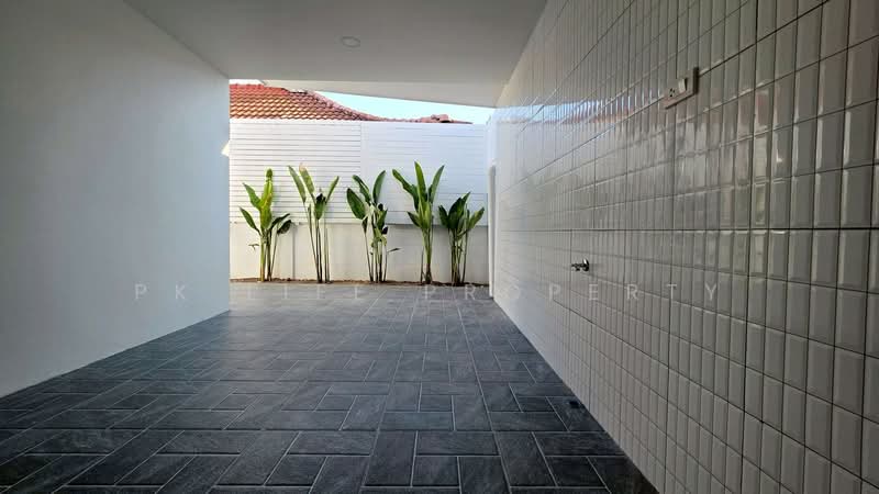 10S0116 This house for sale 9,890,000 baht 4 bedroom 3 bathroom at Muang, Phuket