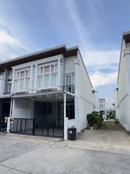 Golden Town Sukhumvit-Bearing Station, Samut Prakan