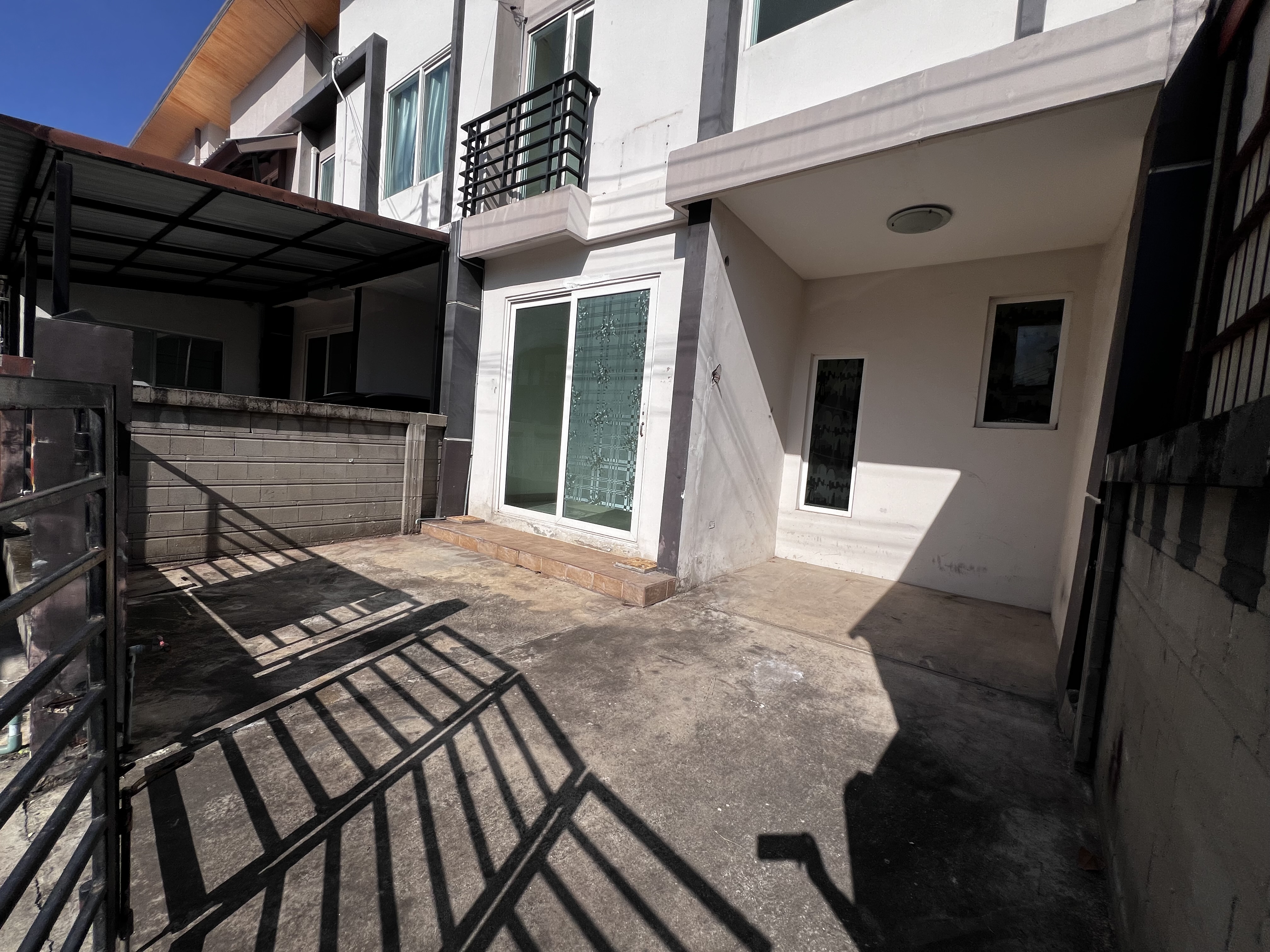 ทาวน์เฮ้าส์ 2 ชั้น โครงการคาซ่า ซิตี้ นครปฐม