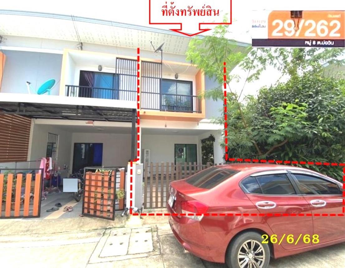 Modern Home at Muenrinarin Townhouse, Bo Win, Si Racha, Chonburi