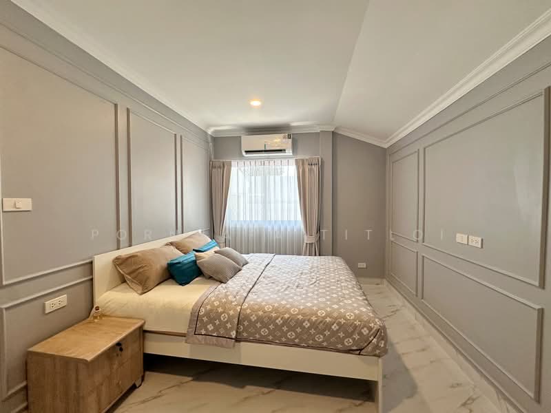 ready-to-move-in pool villa in Srisuk Village Pattaya, Chon Buri (Pattaya)