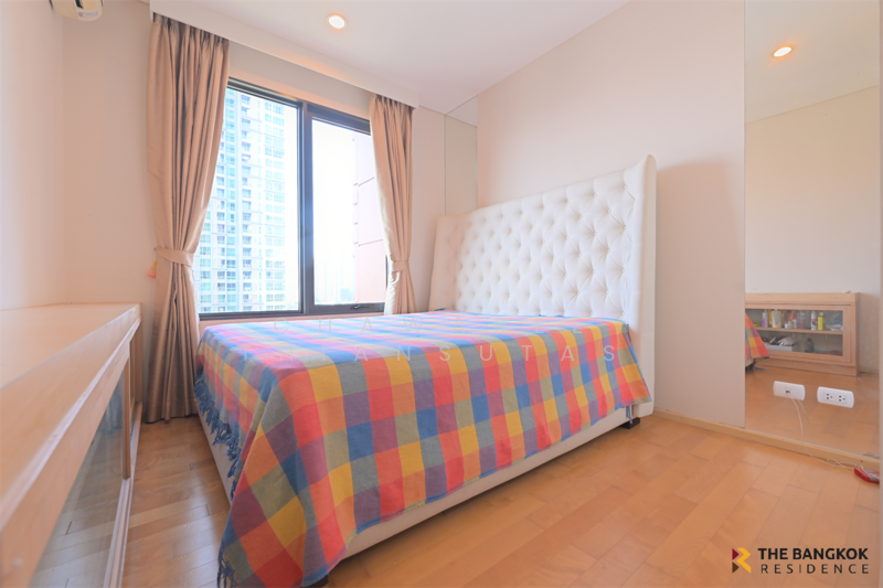 Villa Asoke, Bangkok
