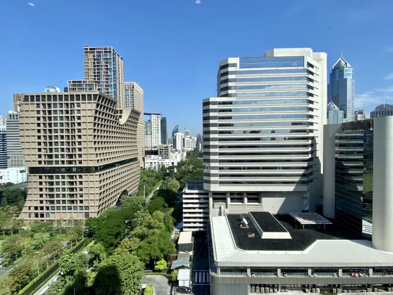 Muniq Langsuan, Bangkok
