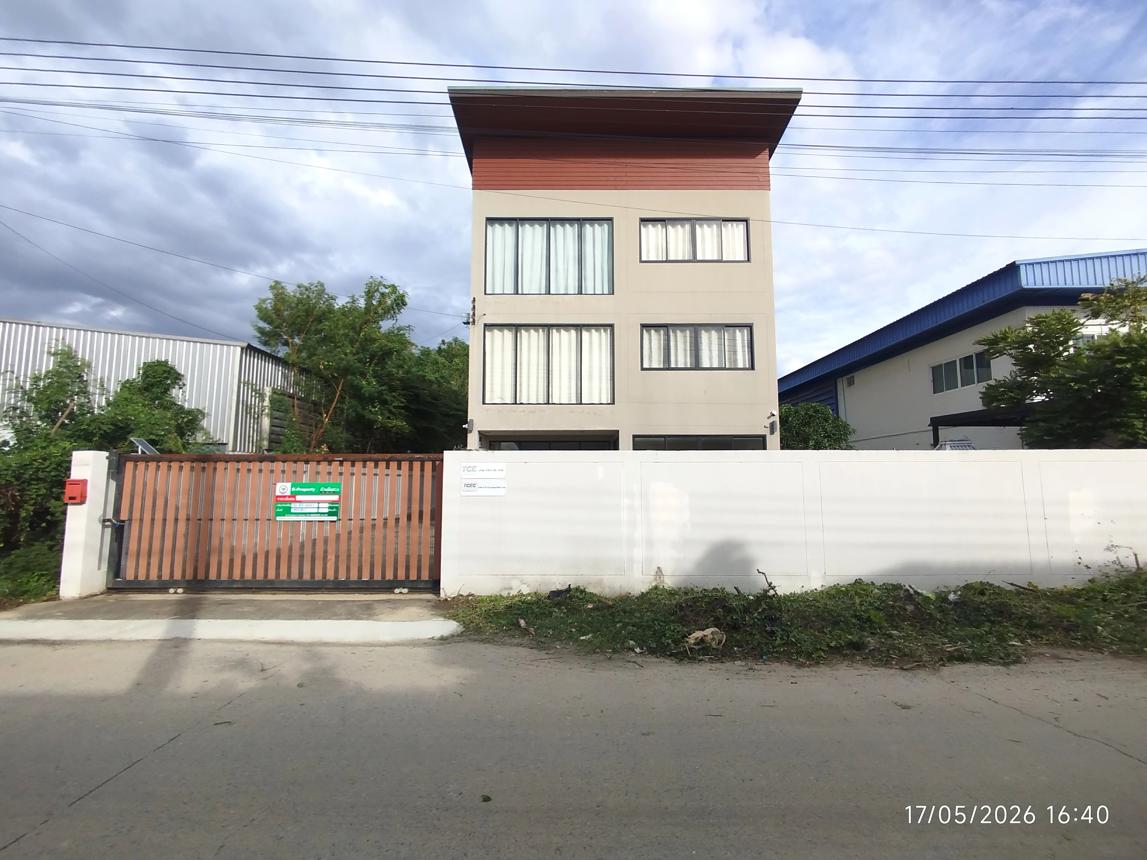อาคารสำนักงาน ปิ่นทองแลนด์ 6/2 ลาดหลุมแก้ว ปทุมธานี