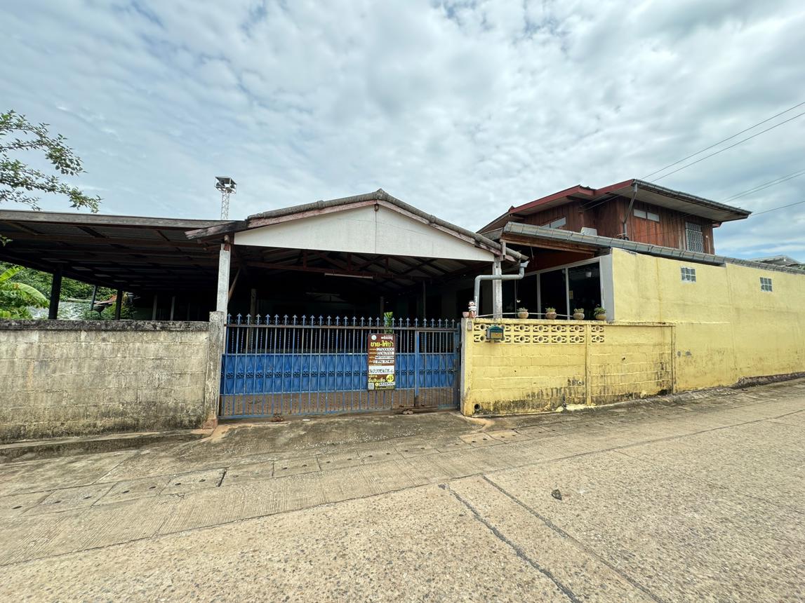 Single-family house, outside the project, Loei city, Loei province.