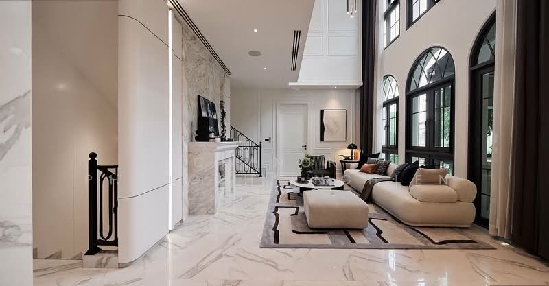 Detached House for Sale in Ekkamai 22, Bangkok