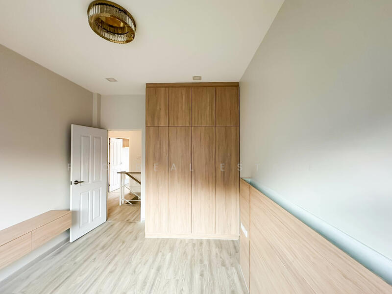 2Storey Detached House for Sale in East Pattaya, Chon Buri (Pattaya)