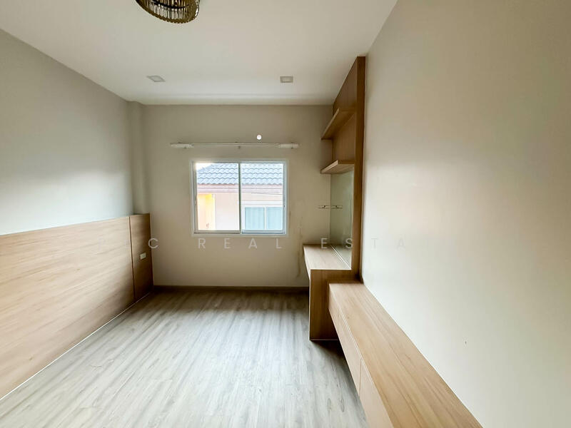 2Storey Detached House for Sale in East Pattaya, Chon Buri (Pattaya)