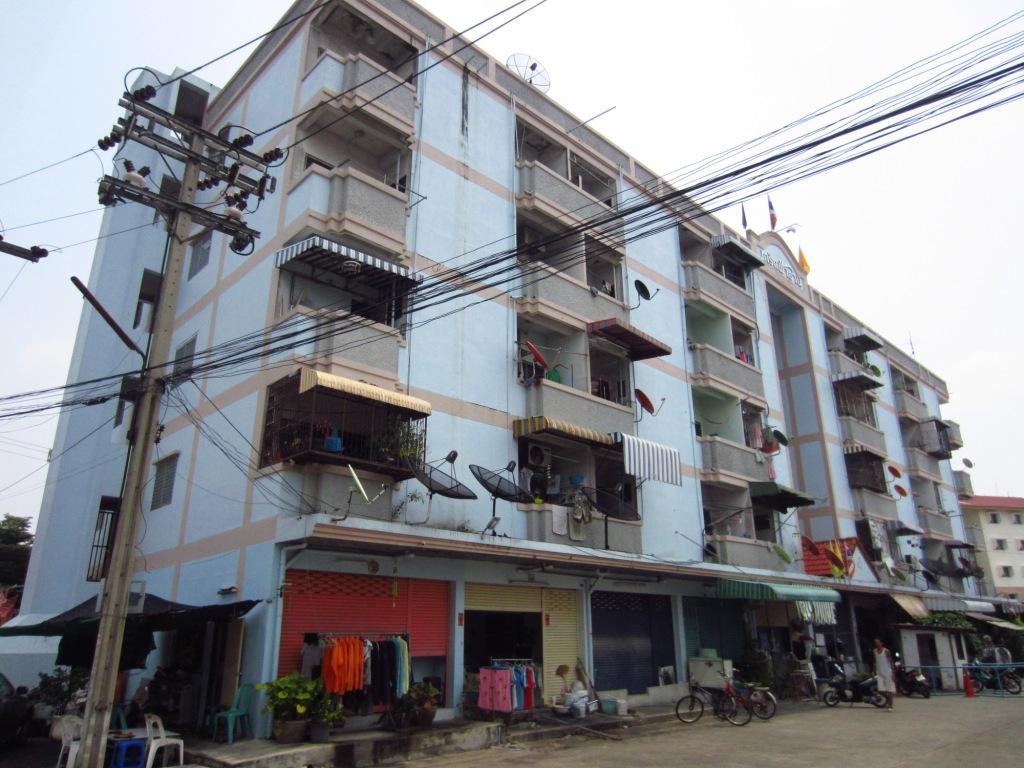 คอนโดเกร็ดฟ้า ห้องชุดเลขที่ 62/102 ชั้น 5 ต. บางพูด อ. ปากเกร็ด จ. นนทบุรี