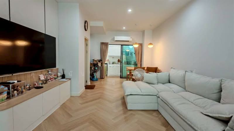 Baan Klang Muang Rama 9-Krungthep Kreetha, Bangkok