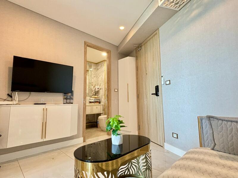 Copacabana Beach Jomtien, Chon Buri (Pattaya)