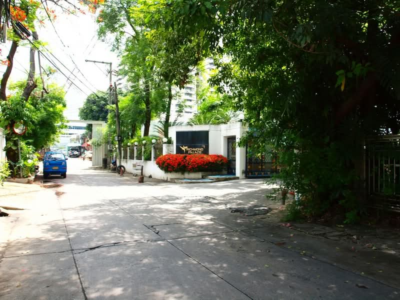 Richmond Palace, Bangkok