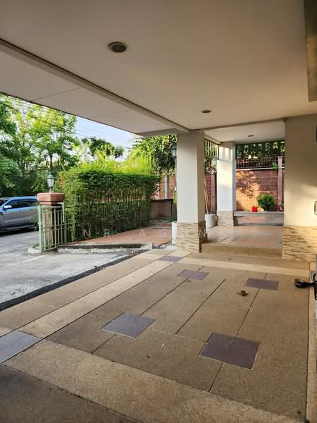 Laddarom Chaiyaphruk-Chaengwattana, Nonthaburi