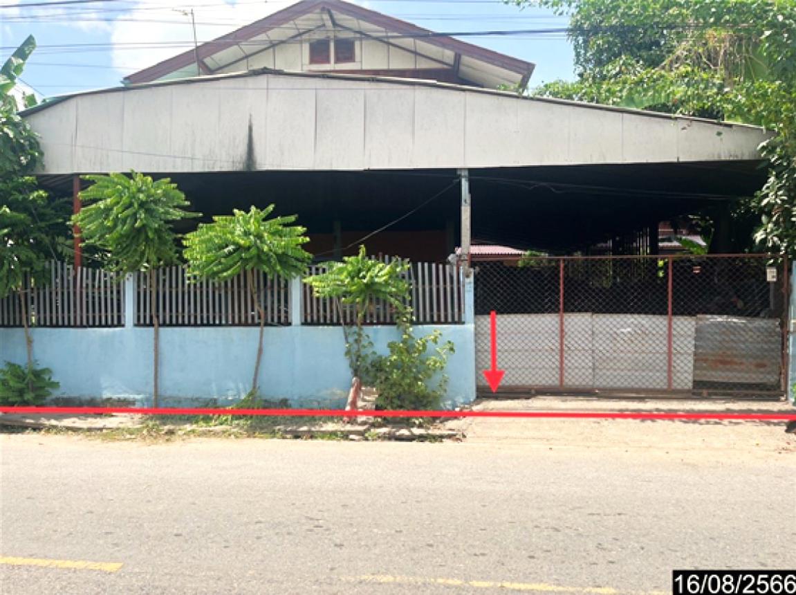 Single House in Sri Somdet, Roi Et