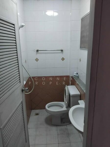 Sittarom Lat Pla Khao 87, Bangkok