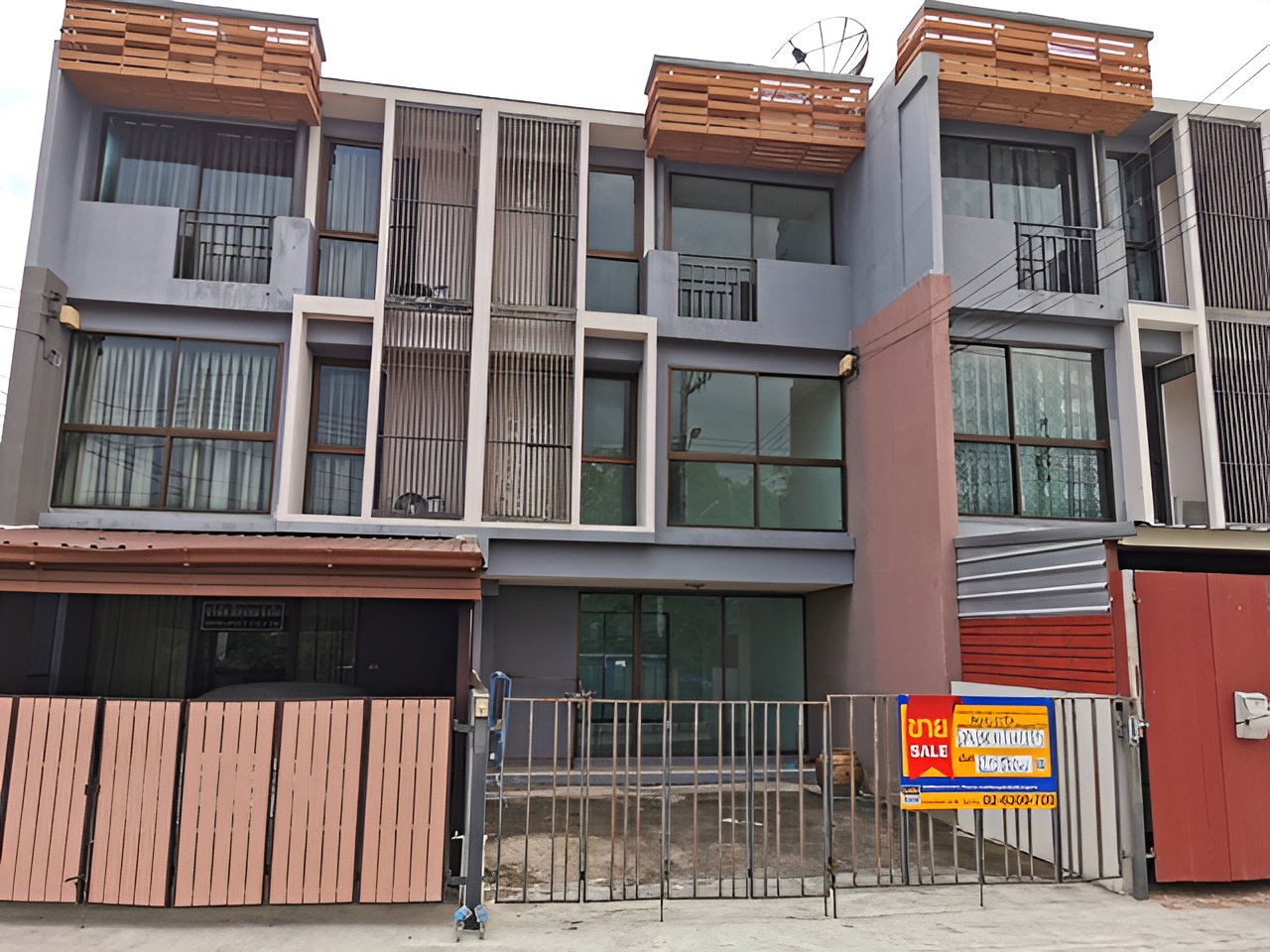Townhouse at The Willow Town Home project, Bang Chan.
