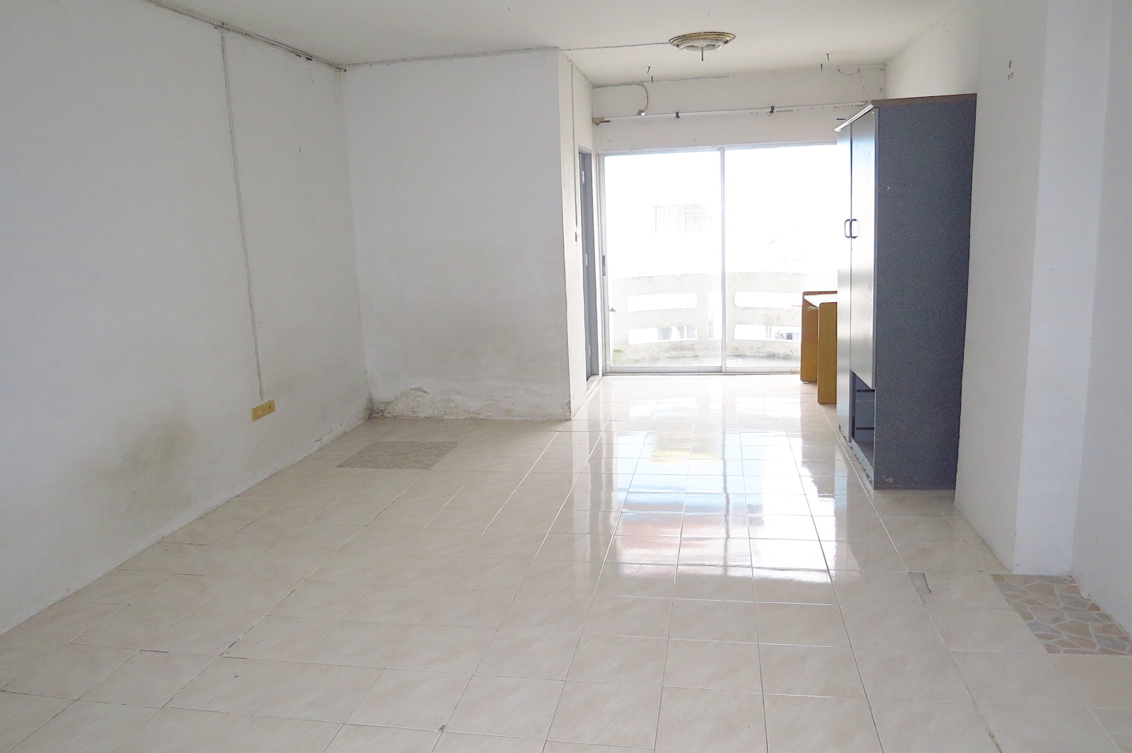 Charan Garden Condominium