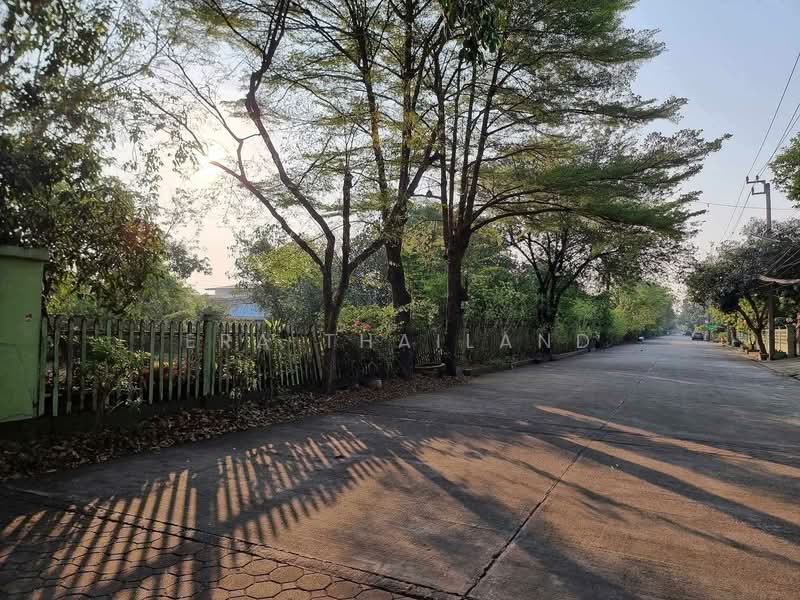 ขายที่ดิน 1 ไร่ 20 ตรว. ติดถนนราษฎร์อุทิศ มีนบุรี, Bangkok