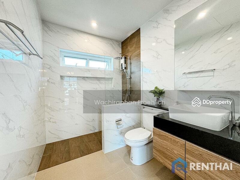 Urgent sale 3 bedrooms Pool villa in Huay Yai Pattaya, Chon Buri (Pattaya)