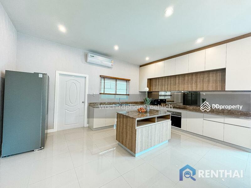 Urgent sale 3 bedrooms Pool villa in Huay Yai Pattaya, Chon Buri (Pattaya)