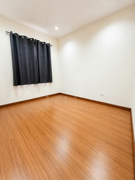 I Leaf Town 2 Rama 2 km 18, Samut Sakhon