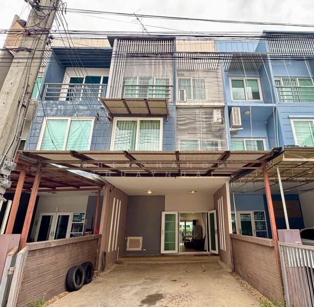 Greenwich Ramintra, Bangkok