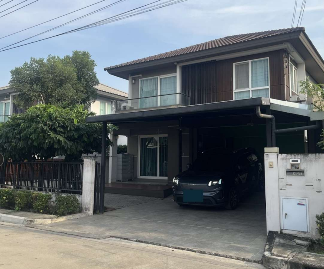 Single-family house in Samwah Canal, Bangkok Metropolis