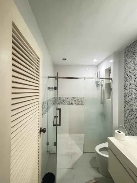 4-BR Townhouse, Bangkok