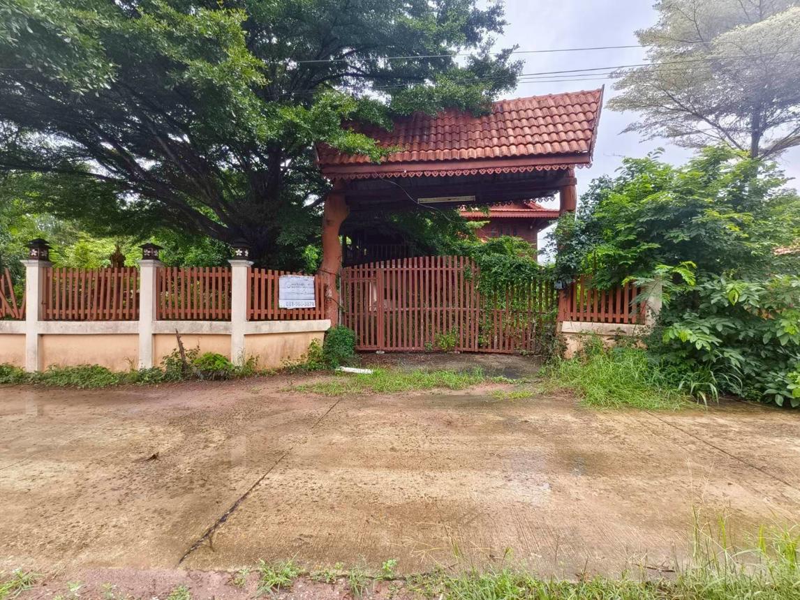 Detached house, outside the Nakhon Ratchasima project, Nakhon Ratchasima city, Nakhon Ratchasima province.