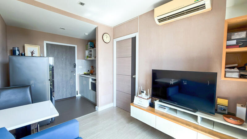 Metro Luxe Riverfront Rattanathibet, Nonthaburi