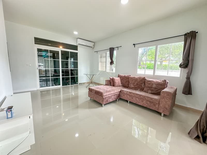Gusto Townhome Ratchapruek - Rama 5, Nonthaburi