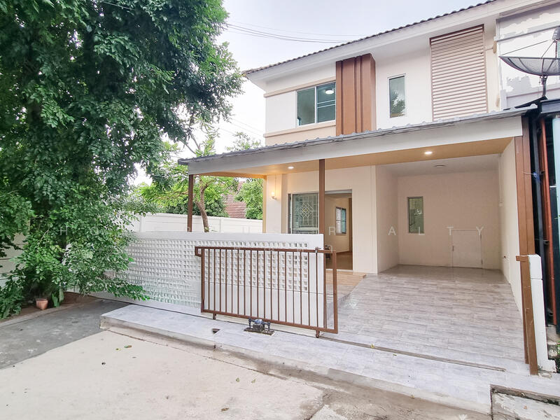 ทาวน์โฮม 2 ชั้น บ้านพฤกษา92 รังสิต-ลำลูกกา (หลังริมรีโนเวท), Pathum Thani
