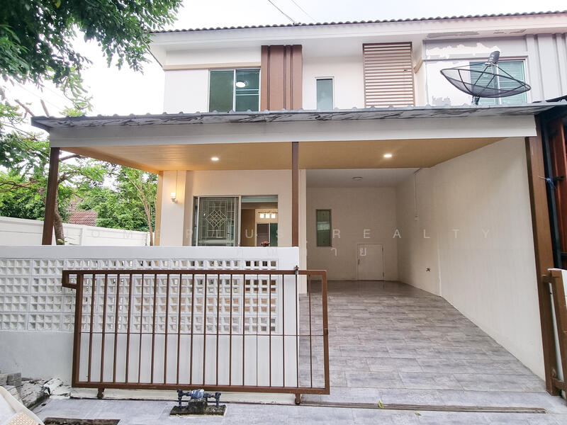 ทาวน์โฮม 2 ชั้น บ้านพฤกษา92 รังสิต-ลำลูกกา (หลังริมรีโนเวท), Pathum Thani