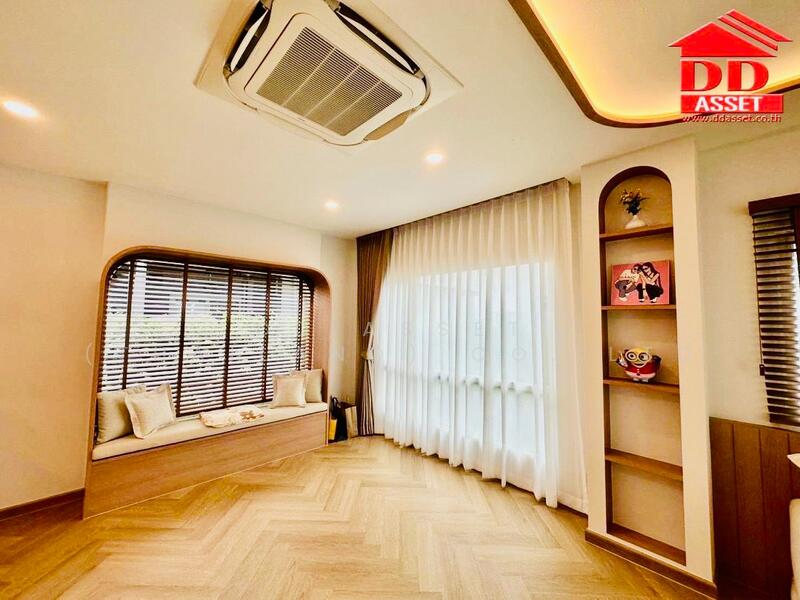 Grande Pleno Bangna Onnut, Samut Prakan